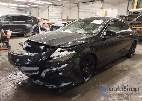 2015 Mercedes-Benz Cla 250 4Matic z USA, uszkodzony, nr VIN WDDSJ4GB9FN217438